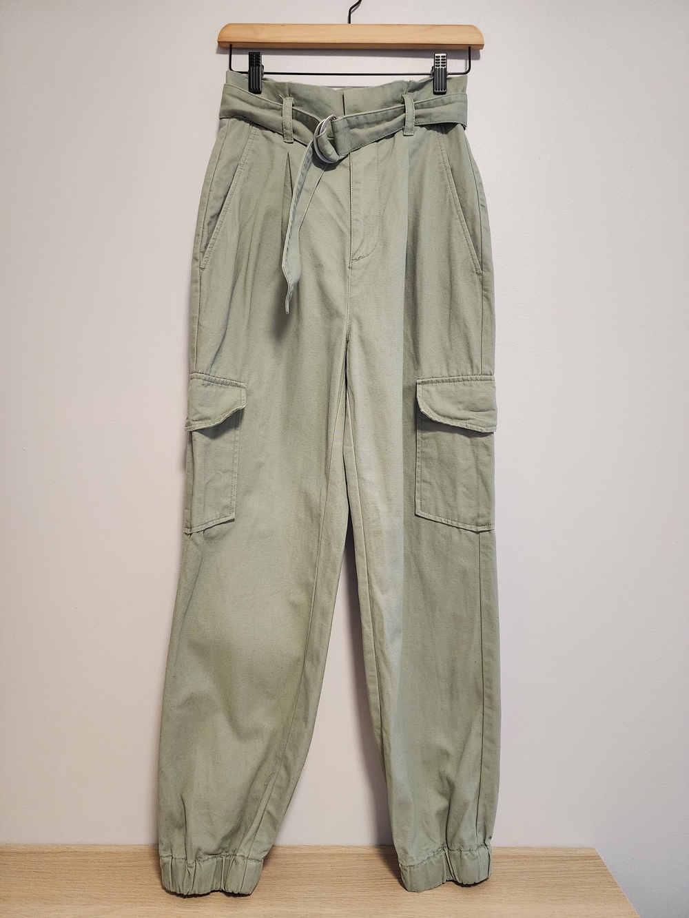Aritzia Sunday Best Gravity Cargo Pants Paperbag Joggers Green Size 0 Utility